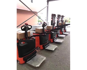 倉儲(chǔ)叉車租賃車型展示
